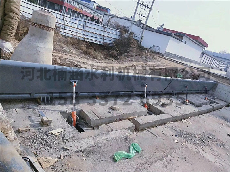 undefined 液壓翻板閘門 (3).jpg